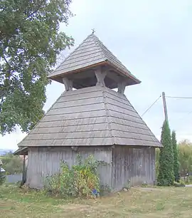 Clopotniţa de lemn (monument istoric)