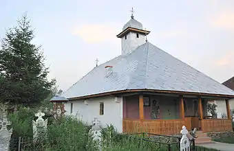 Biserica de lemn „Cuvioasa Paraschiva”