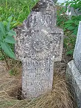 Cruce veche de piatră