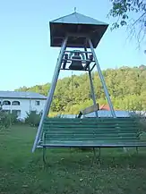 Clopotniţa şi toaca