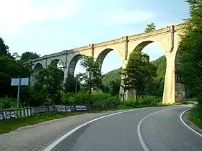 Viaductul Luncoiu lângă Brad