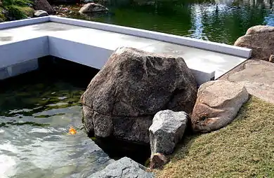 RO HO EN - Pod în forma literei L