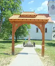 Poarta de lemn a bisericii unitariene