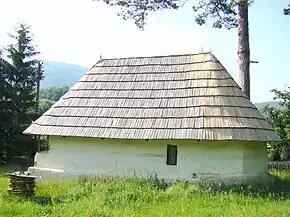 Biserica de lemn „Sfinții Voievozi” (monument istoric)