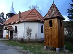 Biserica reformată și clopotnița ortodoxă