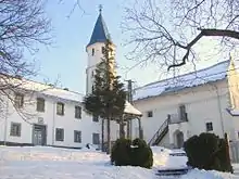 Mănăstirea și biserica romano-catolică