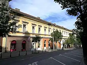 Palatul minoriților (nr. 8-10)