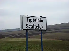 Intrarea în satul Țiptelnic