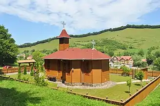 Biserica de lemn „Schimbarea la Faţă" din Valea Lungă