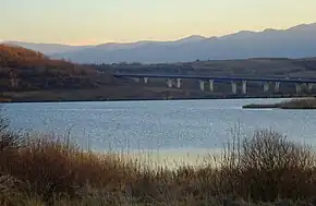Lacurile de la Săcel și Autostrada A1