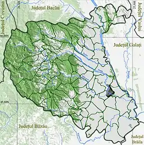 Amplasarea în cadrul județului