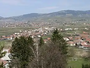 Vedere panoramică asupra satului