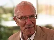 17 decembrie: Robert Solow, economist american, laureat al Premiului Nobel pentru științe economice