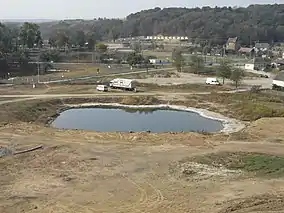 Lacul fără fund (stânga imaginii) din Ocna Sibiului