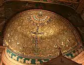 Mozaic din secolul al XII-lea pe absida Bazilicii San Clemente din Roma, care ilustrează continuitatea modelelor antice și creștine timpurii în Roma de-a lungul Evului Mediu