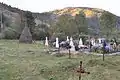 Cimitirul și împrejurimile