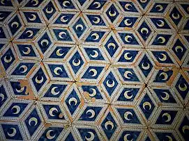 Model de pavare rombică în catedrala din Siena