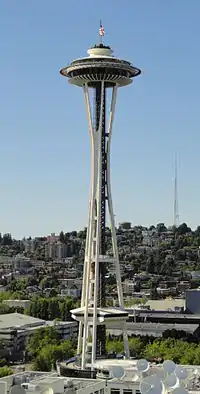 Turnul Space Needle (Epoca Modernă, bonus: Monede, Fericire)