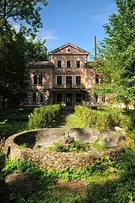 Conacul din Jadova și parcul