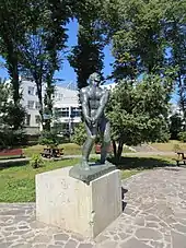 Statuia „Aruncătorul de ciocan”