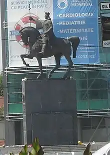 Vedere dilateralăn față