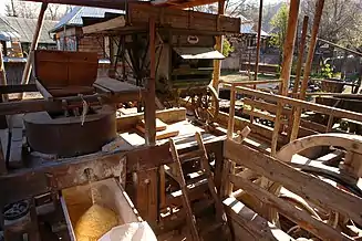 Acareturi într-o gospodărie din satul Sârbi