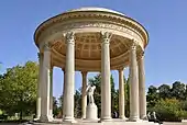Templul Iubirii din grădinile Micului Trianon, din Versailles (Franța)
