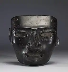 Mască de la Teotihuacan, din aproximativ 250 - 600 e.n., care este expusă la Walters Art Museum din Baltimore, SUA