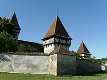 Biserica fortificată din CincșorMachetă pentru fortificaţia din CincşorPlanul fortificaţiei din Cincşor