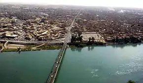 Podul de peste râul Tigris din Mosul