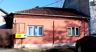 Memorandului nr.&nbsp;67, culoare stridentă