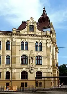 Traveea centrală, vedere dinspre sud, decorată cu pești, scoici, plante acvatice și figuri antropomorfe