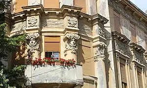 Fecioare pe Palatul Karl Kunz