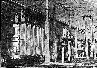 Transformator de 31,5 MVA și vedere parțială a stației de conexiuni