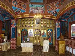 Biserica de lemn cu hramul „Duminica Tuturor Sfinților” (interiorul navei)