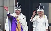 Are loc încoronarea regelui Charles al III-lea și reginei Camilla astfel acest eveniment este cel mai important din ultimele 7 decenii.
