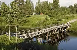 Pod din piloni peste râul Nuorittajoki în Jokikokko și Ylikiiminki, Ostrobotnia de Nord, Finlanda