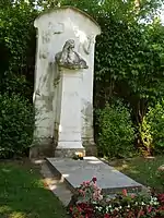 Mormântul lui Brahms, Zentralfriedhof, Viena  (desingnul gravării aparține lui Horta)