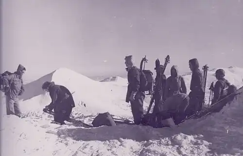 Excursie spre vârful Hovârla (ianuarie&nbsp;1958)