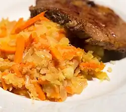 Hutspot, un piure olandez din morcovi, cartofi și ceapă