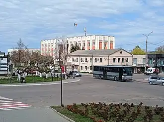 În centrul orașului.