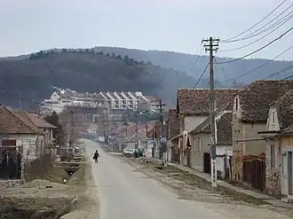 Drumul spre Complexul „Expro"