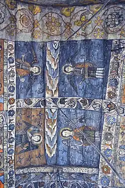 Bolta naosului: Arhanghelii Mihail, Gavriil, Rafail şi Uril