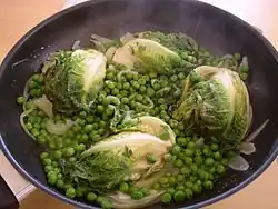 Inimi de salată verde cu mazăre verde