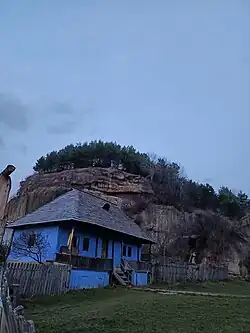 Căsuța albastră 2