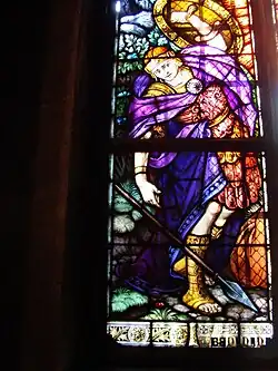 Vitraliu: soldat roman (detaliu din reprezentarea Învierii)