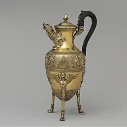 Ibric de cafea; 1797-1809; argint aurit; înălțime: 33,3&nbsp;cm; Muzeul Metropolitan de Artă (New York)
