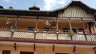 Casă tradițională românească