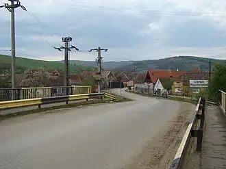 Intrarea în Crăiești