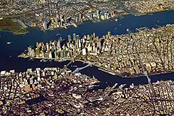 Portul New York și New Jersey a crescut de la portul original la convergența râului Hudson și a râului East în Golful Upper New York